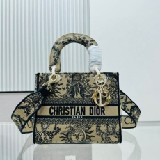 Christian Dior Shopping Bags